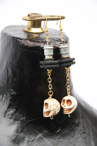 Nebraska (#607) Agate skull earrings